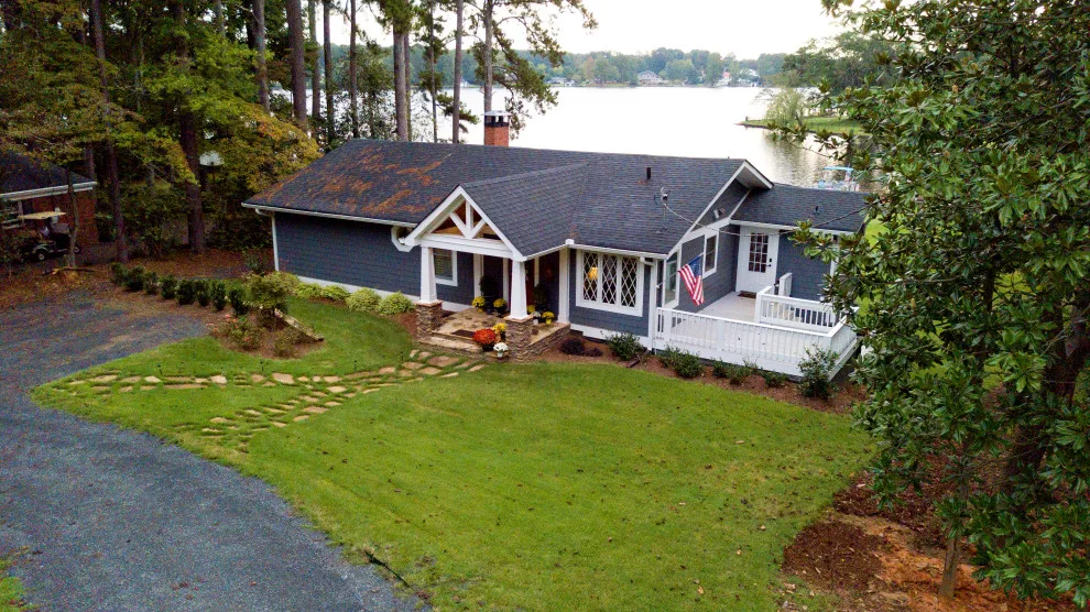 Home Renovation by R&R Enterprises Inc - Photo 27