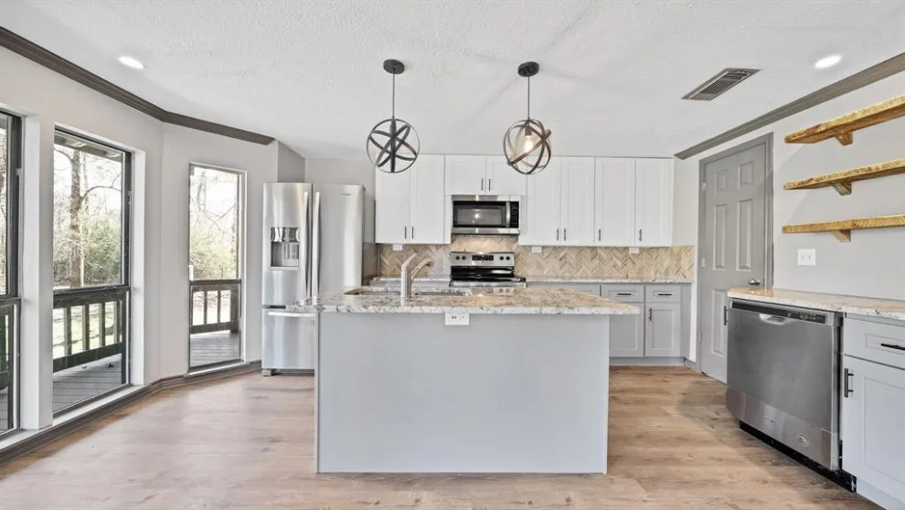Huffman, Tx Renovation by Leisure Blvd - Photo 9