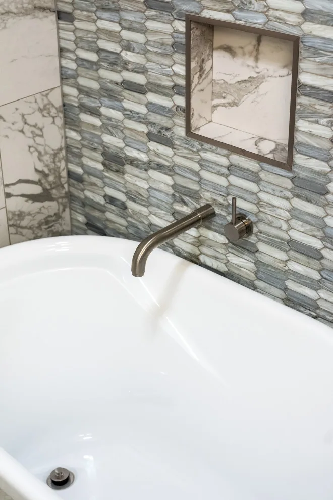 Hurstbourne Restroom by Blandford & Co. - Photo 2