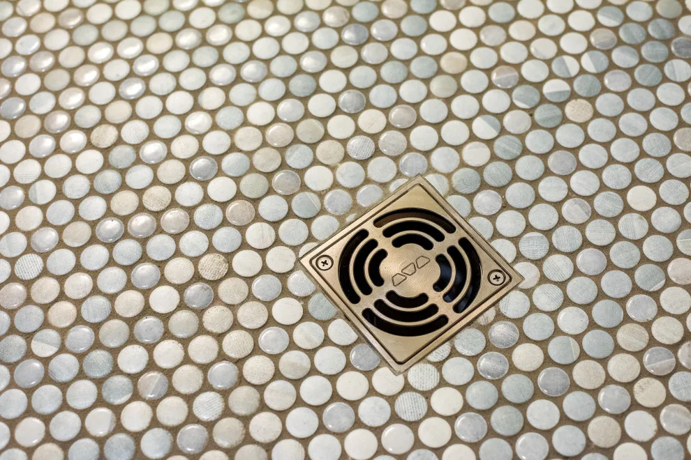 Hurstbourne Restroom by Blandford & Co. - Photo 4