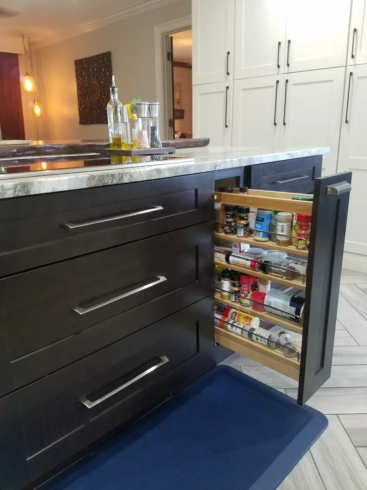 Contemporary Farmhouse Kitchen Design by Sarah Kraus Bartelson - S&W Kitchens - Photo 24