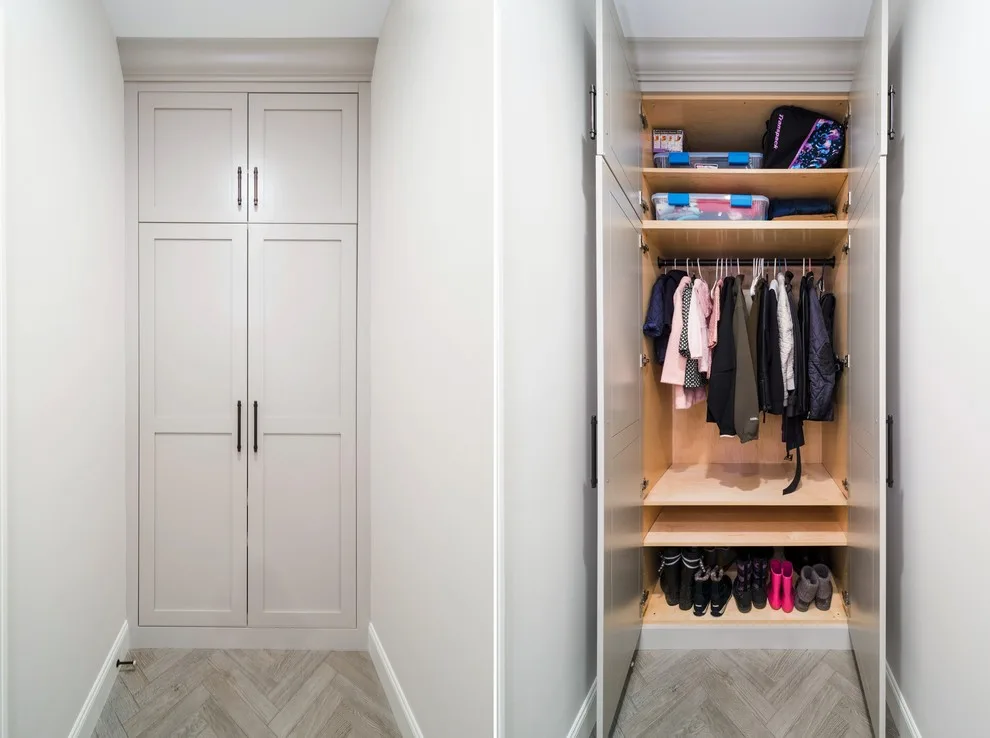 Mudroom at Island Lake by Labra Design Build - Photo 10