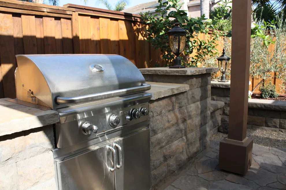 Italian Outdoor Dining Space by Traina Thought Landscapes - Photo 4