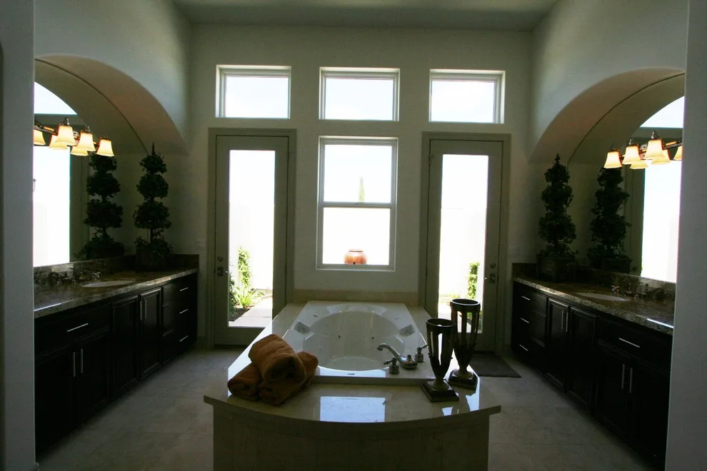Italian Villa Courtyard by Sweaney Custom Homes, Inc. - Photo 15