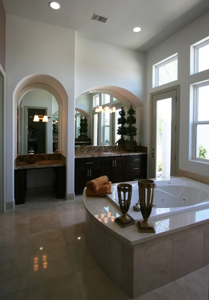 Italian Villa Courtyard by Sweaney Custom Homes, Inc. - Photo 10