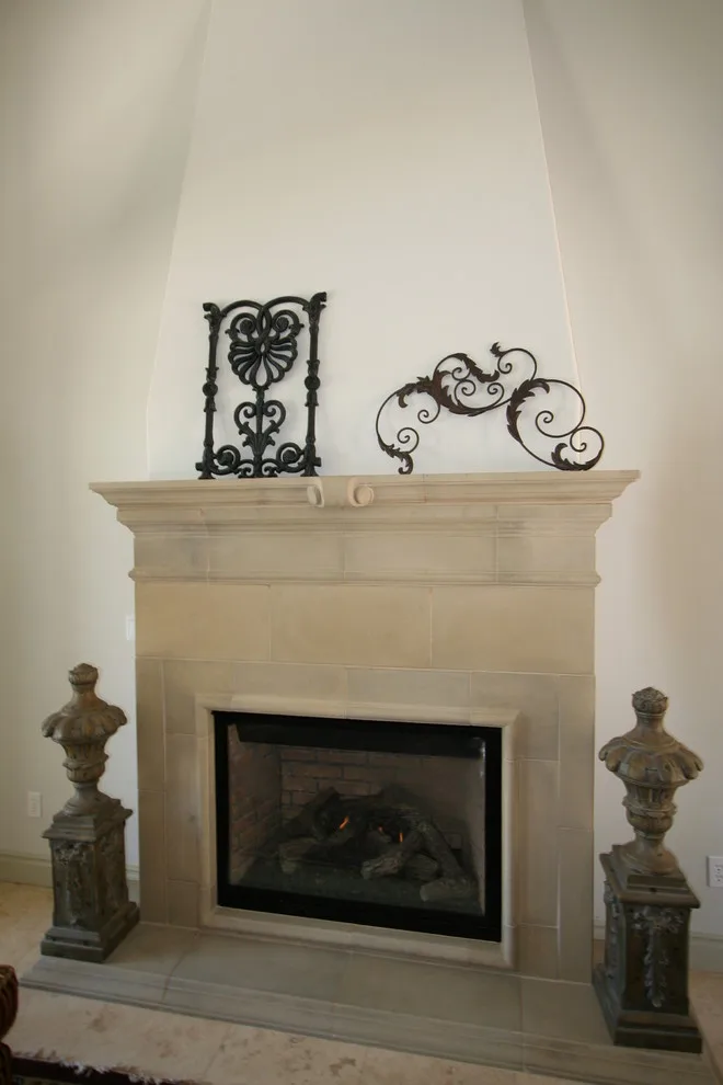 Italian Villa Courtyard by Sweaney Custom Homes, Inc. - Photo 36