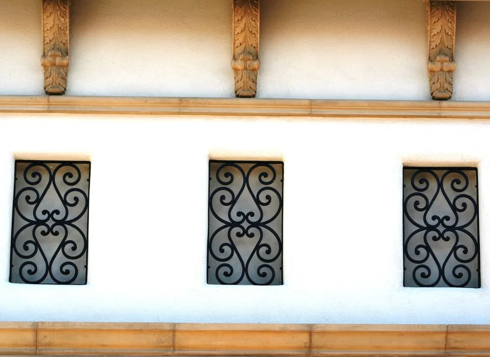 Italian Villa Courtyard by Sweaney Custom Homes, Inc. - Photo 38