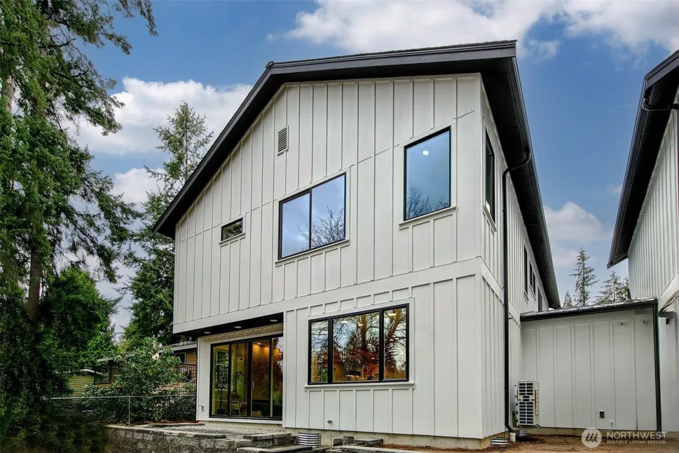 Kirkland Modern Construction by United Signature - Photo 12