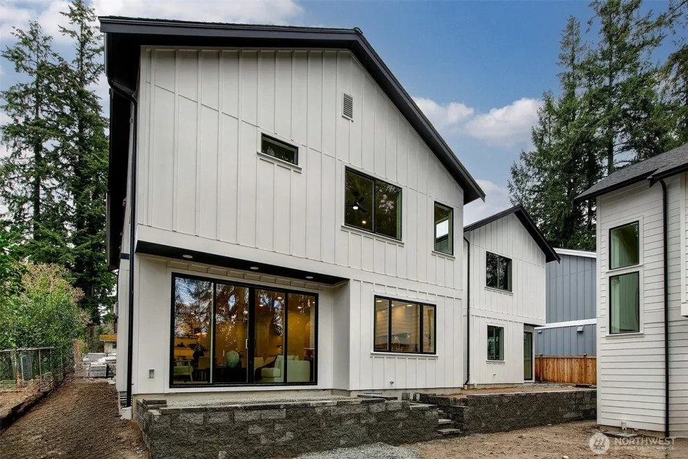 Kirkland Modern Construction by United Signature - Photo 19