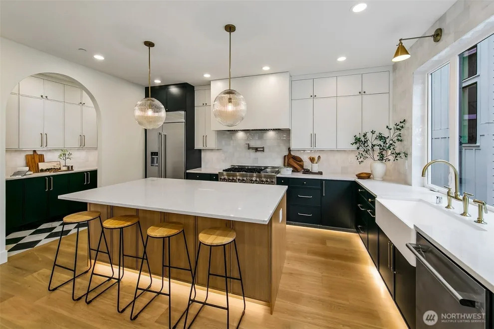 Kirkland Modern Construction by United Signature - Photo 6