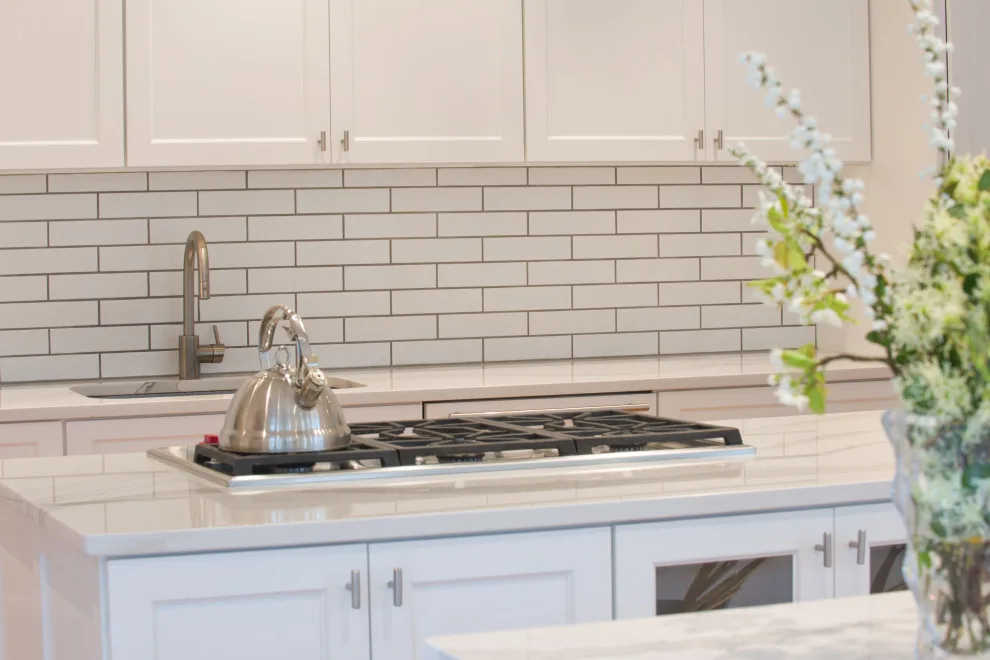 Home Kitchen and Bathroom Renovations by R&R Enterprises Inc - Photo 4