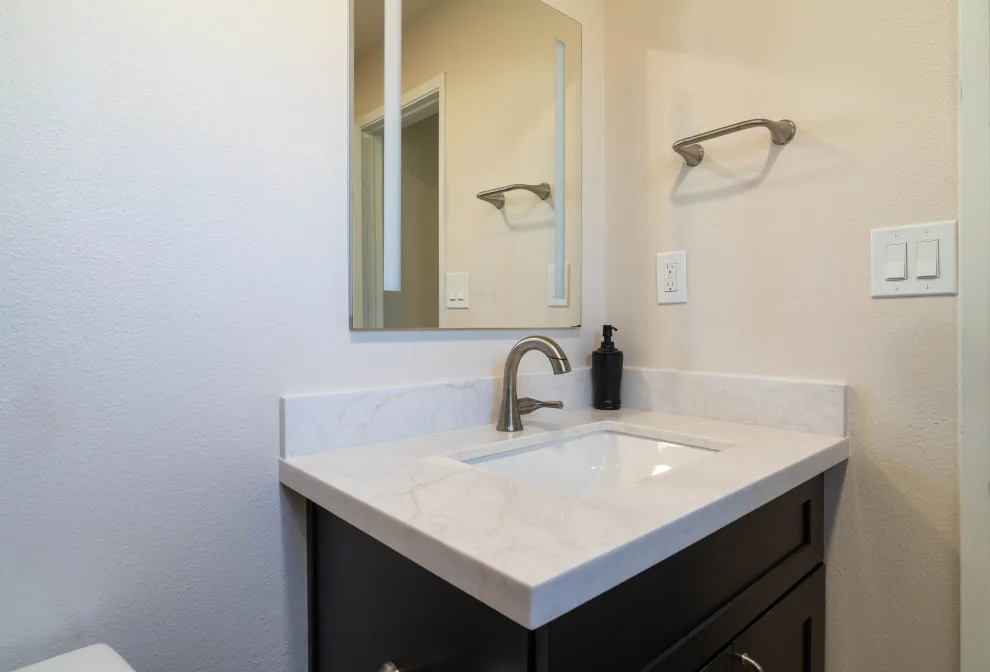 Arizona Kitchen and Bedroom Renovation by Bayside Home Improvement LLC - Photo 9