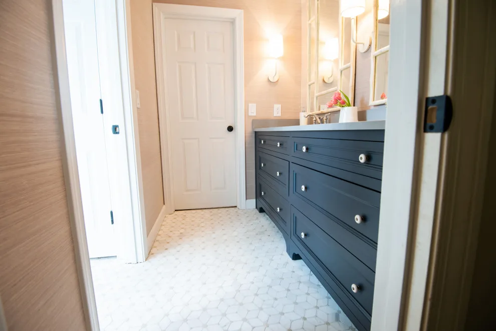 Bespoke Kitchen and Bathroom Renovation by R&R Enterprises Inc - Photo 29
