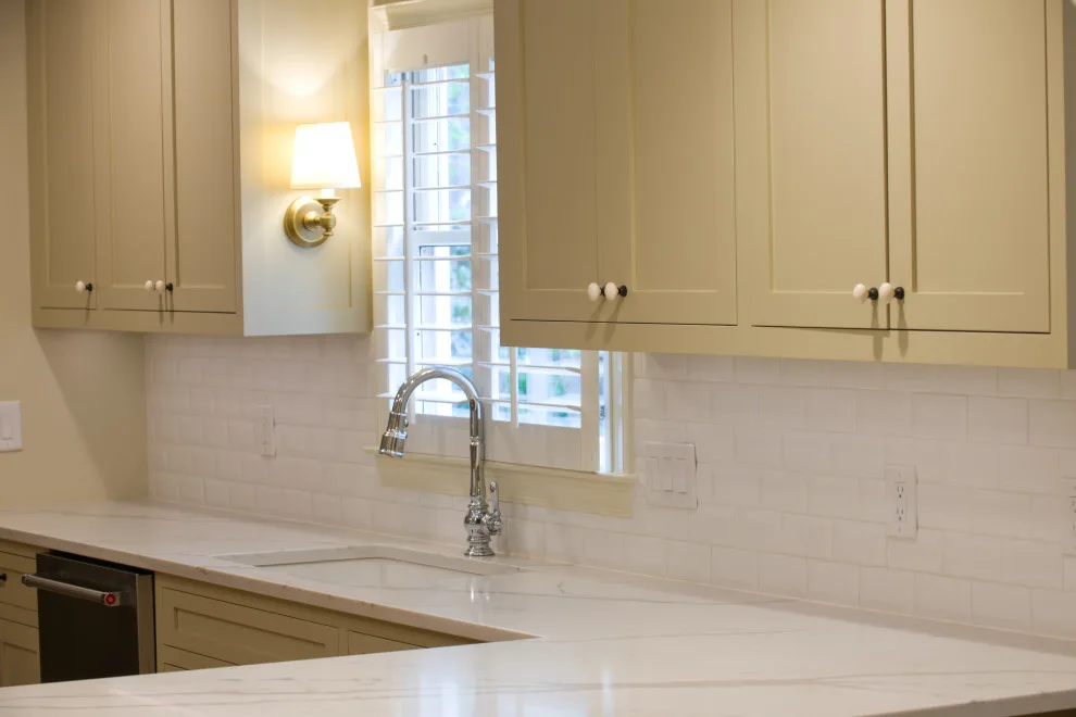 Bespoke Kitchen and Bathroom Renovation by R&R Enterprises Inc - Photo 23