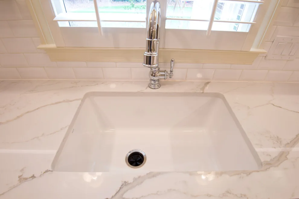 Bespoke Kitchen and Bathroom Renovation by R&R Enterprises Inc - Photo 3