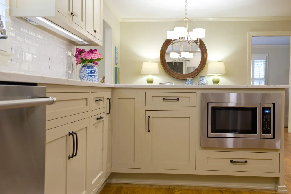 Bespoke Kitchen and Bathroom Renovation by R&R Enterprises Inc - Photo 20
