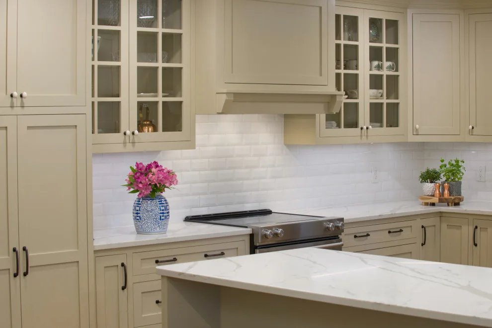 Bespoke Kitchen and Bathroom Renovation by R&R Enterprises Inc - Photo 9