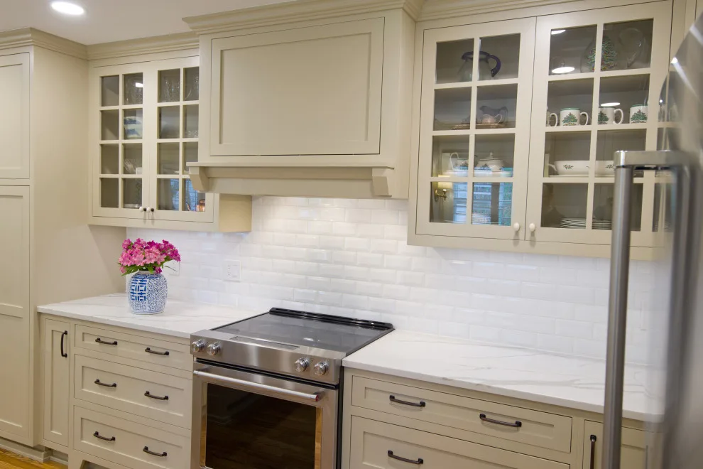 Bespoke Kitchen and Bathroom Renovation by R&R Enterprises Inc - Photo 24