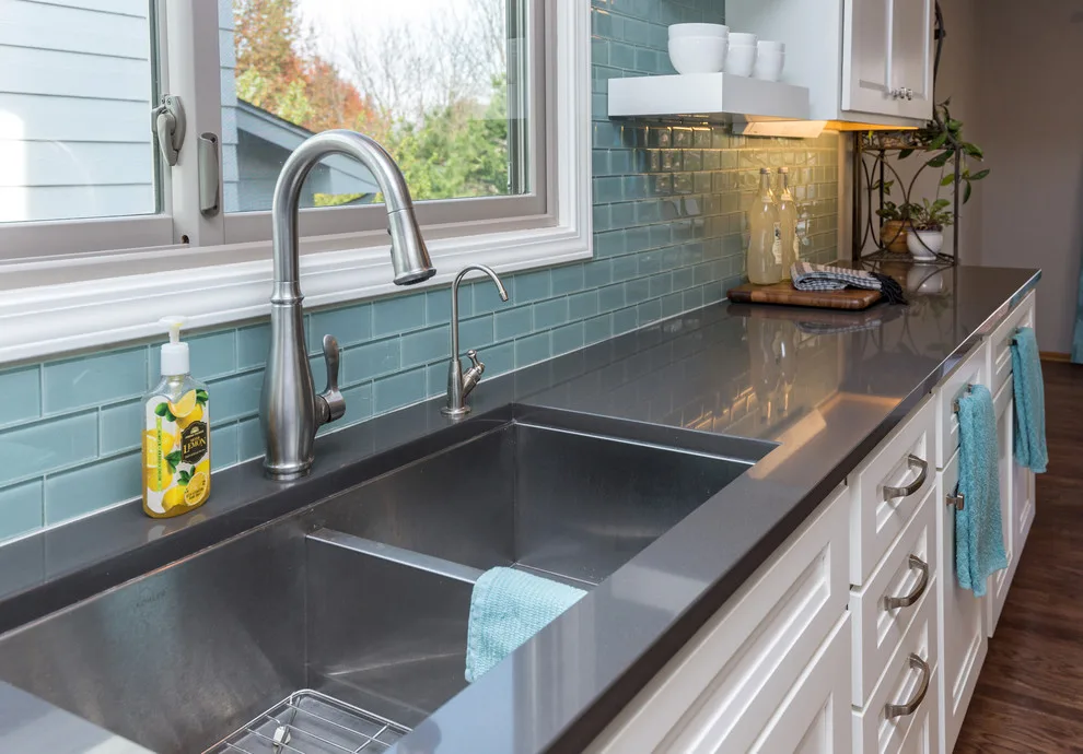 West Des Moines: Expanding Kitchen Spaces by Red House Remodeling - Photo 4
