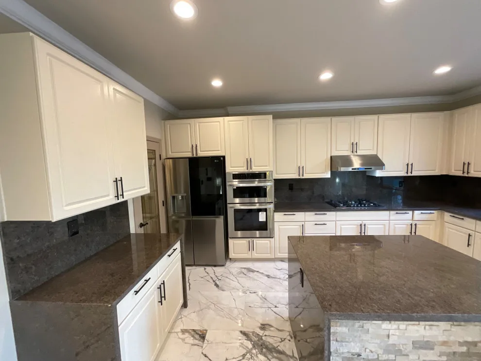 Kitchen Renovation Project by Noor Construction Inc. - Photo 12