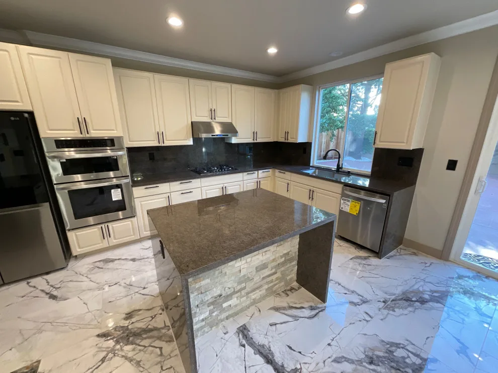 Kitchen Renovation Project by Noor Construction Inc. - Photo 3