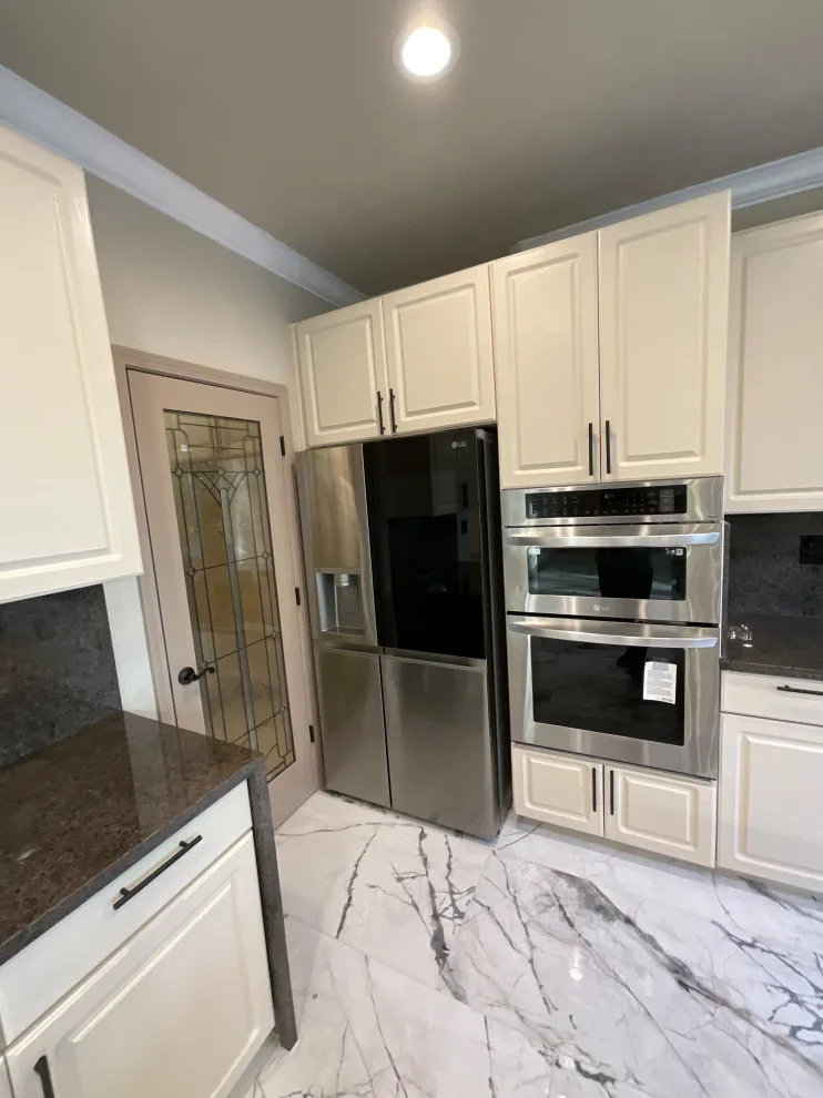 Kitchen Renovation Project by Noor Construction Inc. - Photo 11