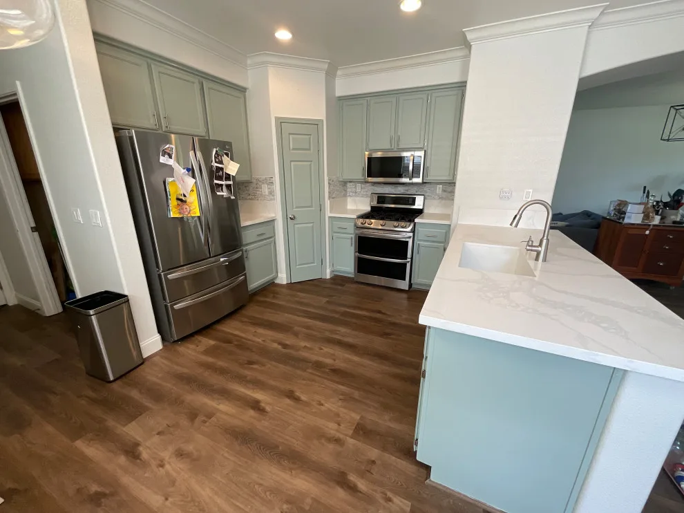 KITCHEN RENOVATION H by Noor Construction Inc. - Photo 10