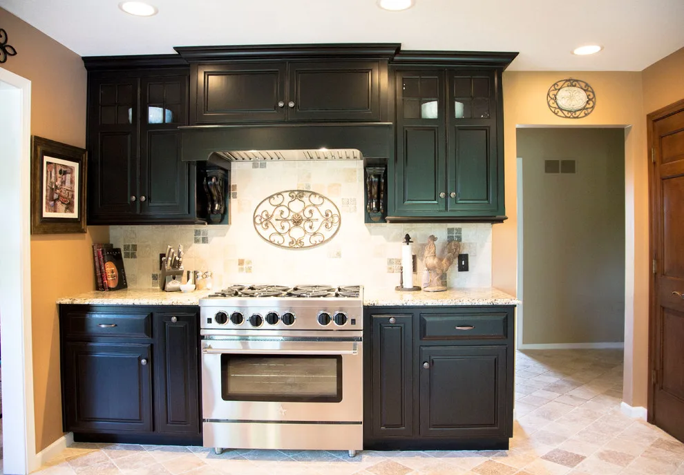Alder Wood Kitchen by Stumpff HomeWorks, LLC - Photo 9
