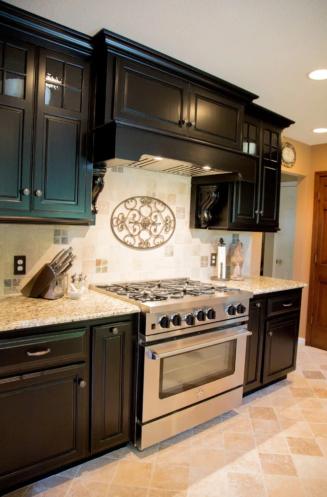 Alder Wood Kitchen by Stumpff HomeWorks, LLC - Photo 5