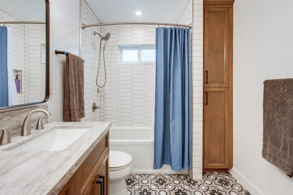 La Jolla Kitchen, Bathroom, and Master Suite Renovation by DM Hultenius Corporation - Photo 17