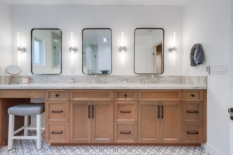 La Jolla Kitchen, Bathroom, and Master Suite Renovation by DM Hultenius Corporation - Photo 20