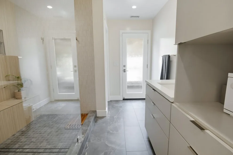 La Jolla Complete Home Renovation by DM Hultenius Corporation - Photo 24