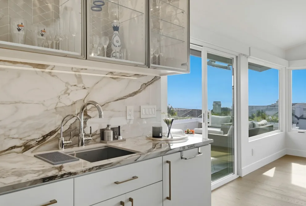 La Jolla Complete Home Renovation by DM Hultenius Corporation - Photo 16
