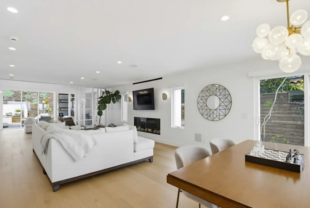 La Jolla Complete Home Renovation by DM Hultenius Corporation - Photo 17