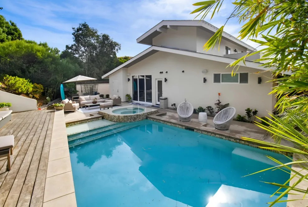 La Jolla Complete Home Renovation by DM Hultenius Corporation - Photo 20