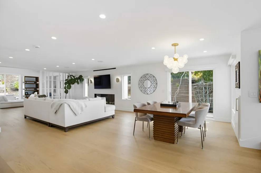La Jolla Complete Home Renovation by DM Hultenius Corporation - Photo 11