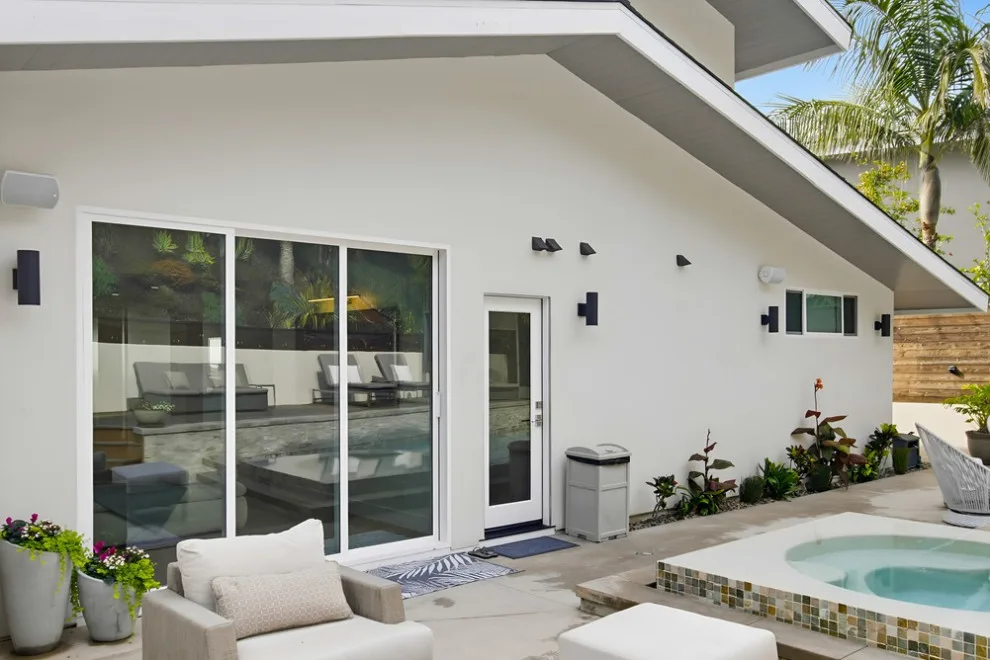 La Jolla Complete Home Renovation by DM Hultenius Corporation - Photo 49