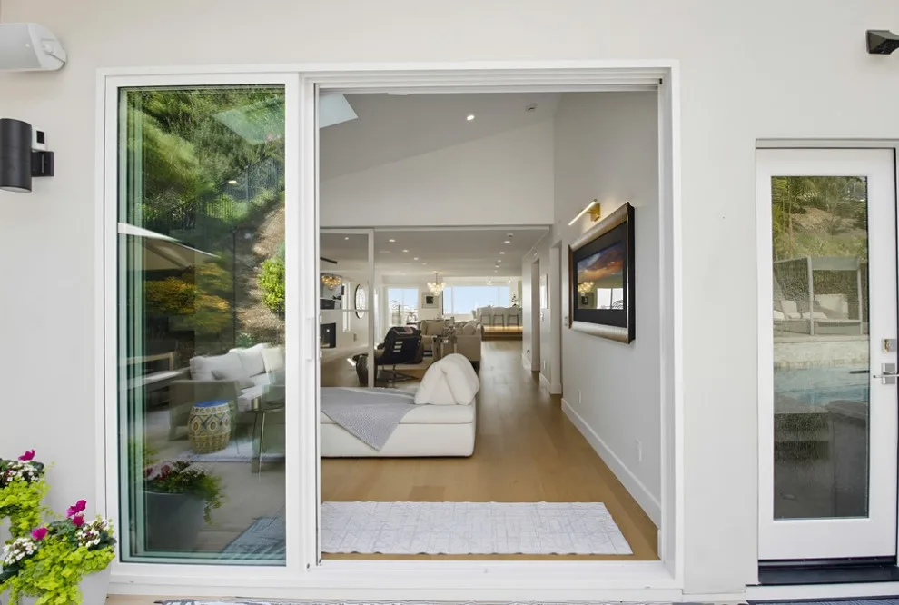 La Jolla Complete Home Renovation by DM Hultenius Corporation - Photo 32
