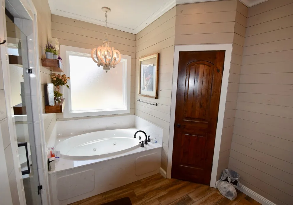 Lakeside Retreat by Leroy Henry Remodeling - Photo 25