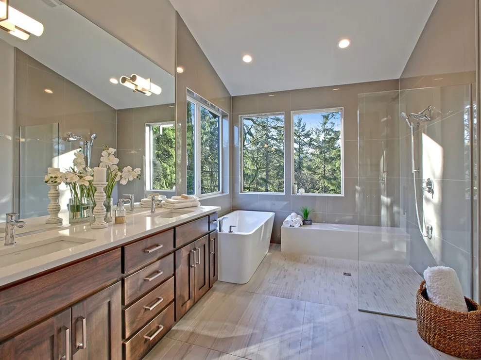 Custom Home in Lake Oswego, Oregon by Lifestyle Homes, Home Builders - Photo 12