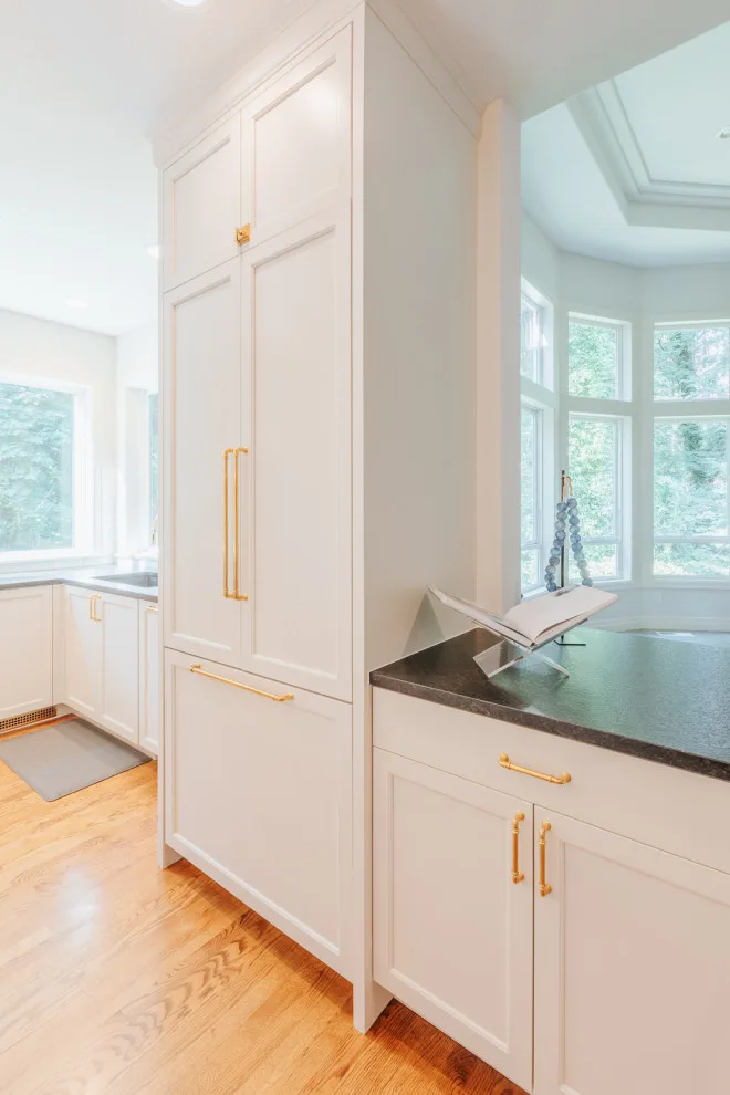 Upscale Kitchen Renovation in Lake Oswego by Lamont Bros. Design & Construction - Photo 18