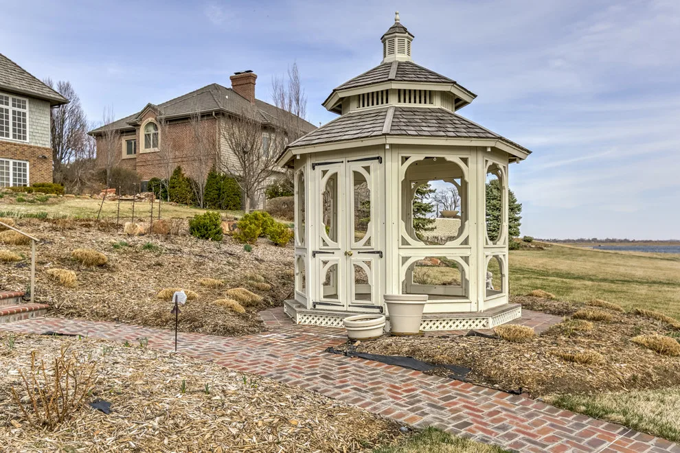 Bennington Lakefront Ranch by Arjay Builders Inc. - Photo 32