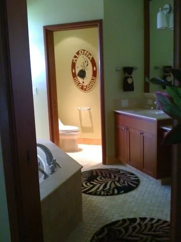 Restrooms by Designs By MDM Hawaii - Photo 5