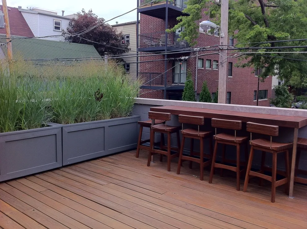 Lakeview Rooftop Deck by Nest Construction - Photo 2