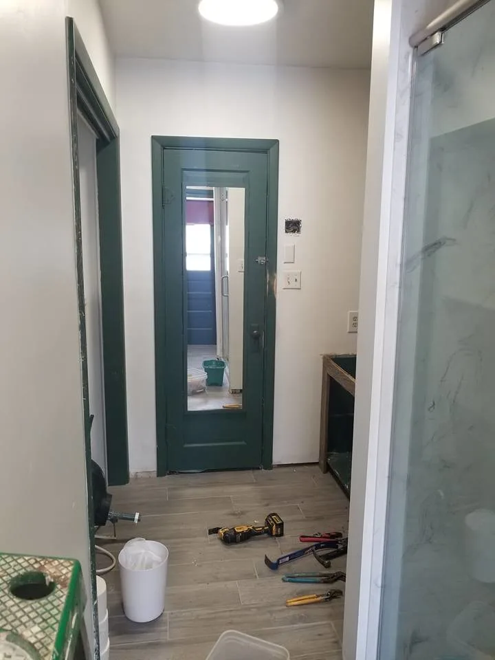 Restroom E by Crews Professional Building - Photo 3
