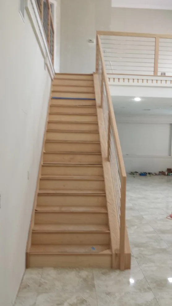 Hillsboro Boulevard - Stairway by Alpha Woodwork Inc. - Photo 5