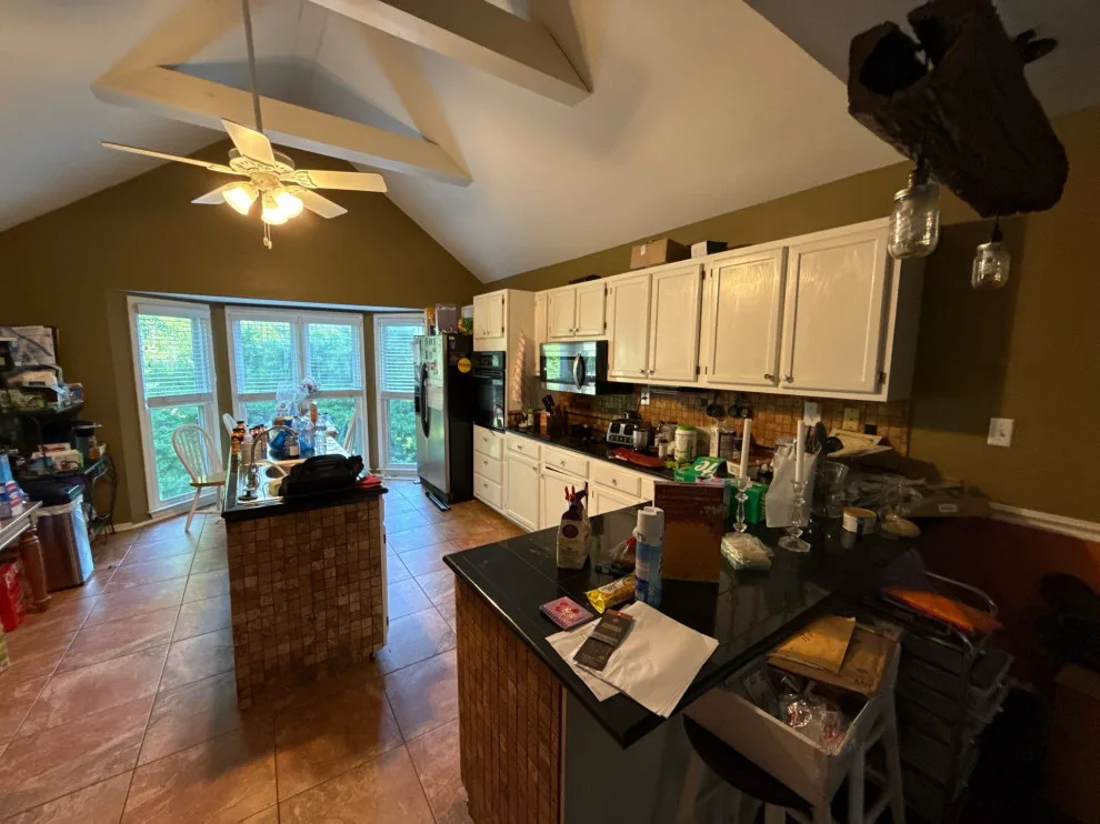 Inside And Out Carpentry - Photo 13