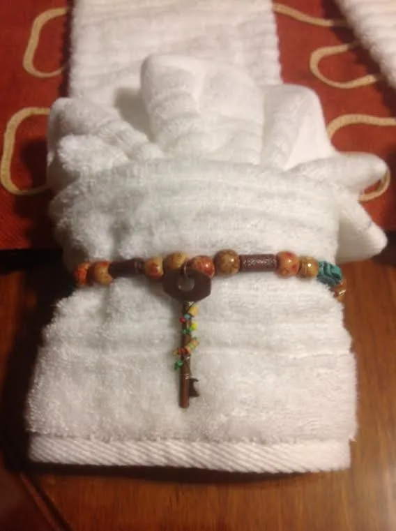 Bespoke Accessories by Designs By MDM Hawaii - Photo 2