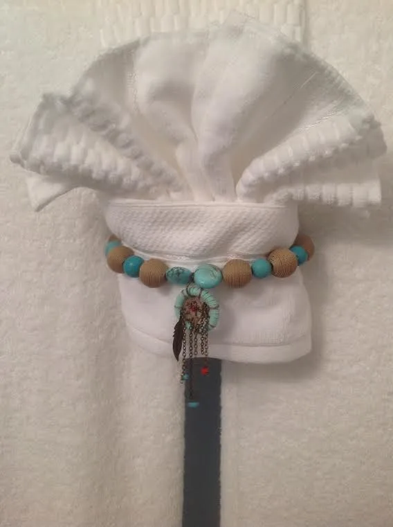 Bespoke Accessories by Designs By MDM Hawaii - Photo 5