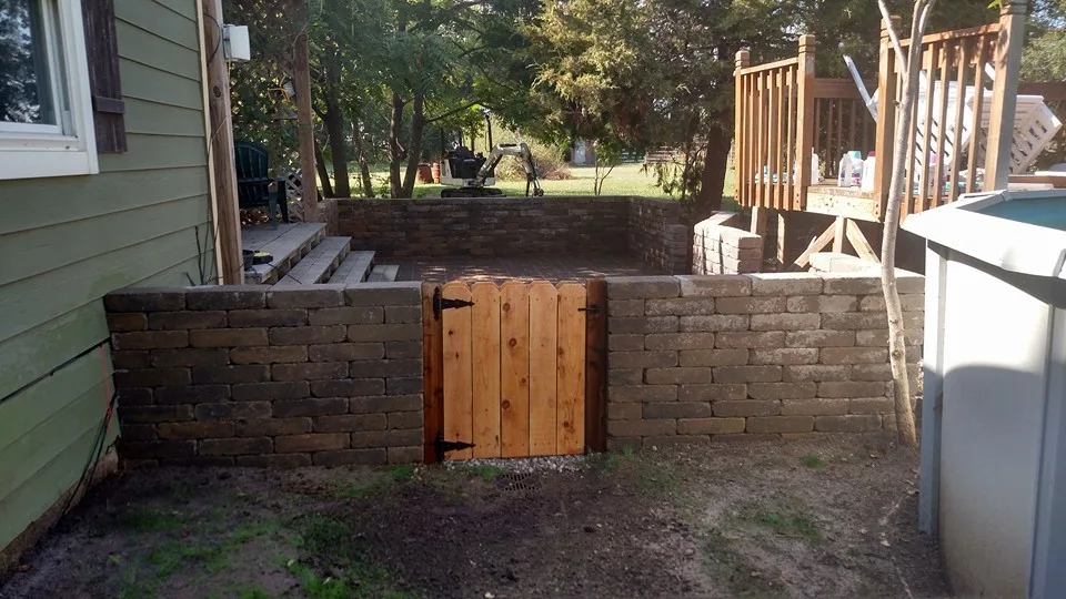 Trimworks - Photo 14